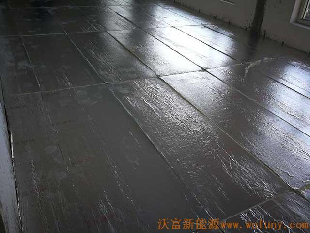 青島德沃幼兒園空氣源熱泵項(xiàng)目施工案例地暖施工、主機(jī)施工，空氣源熱泵項(xiàng)目調(diào)試成功，項(xiàng)目展示實(shí)例&mdash;&mdash;空氣源熱泵地暖鋪管5